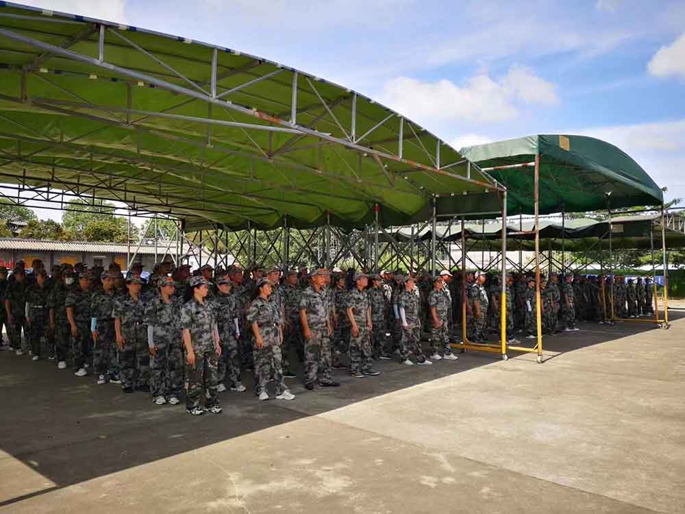 00 后团建:在碰撞与共鸣中看见